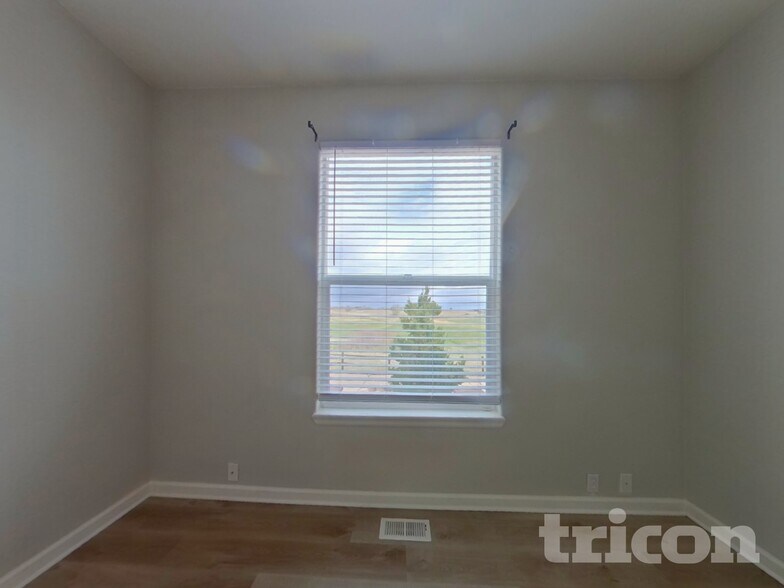 Building Photo - 12274 Pine Valley Cir