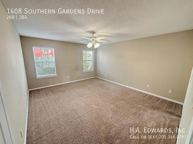 Building Photo - 1408 Southern Gardens Dr