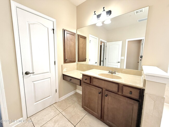 Building Photo - 659 Candlebark Dr