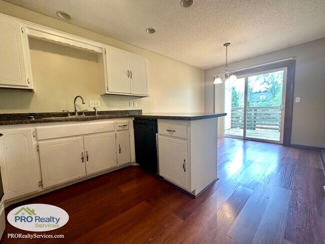 Building Photo - 13350 Timber Crest Dr