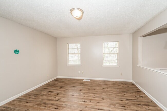 Building Photo - 277 Jupiter Dr