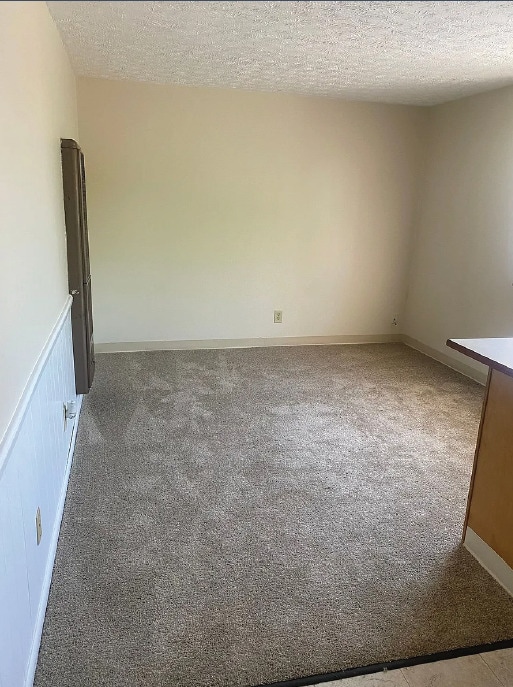 Building Photo - Vintage Collection