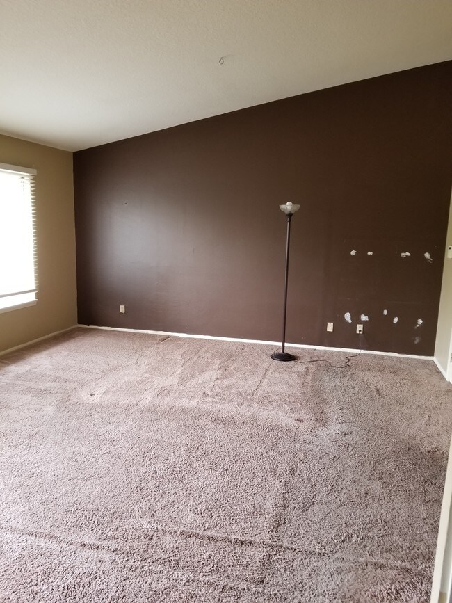 master bedroom with 2 large windows with view - 19945 Eagle Ridge Ln