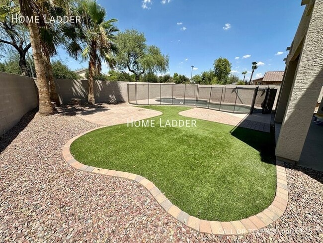 Building Photo - 4307 S Rim Ct