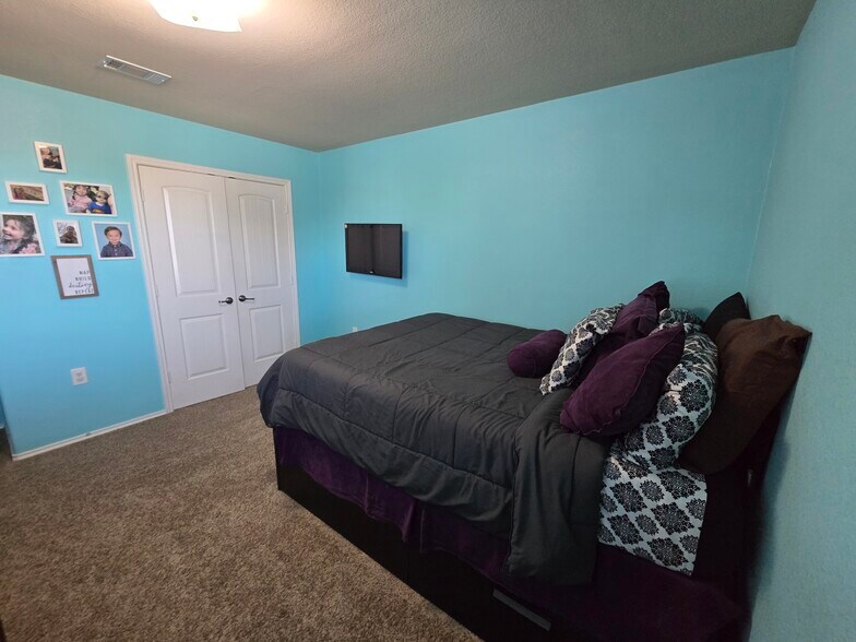 Bedroom 3 - 10116 Deer Chase Trl