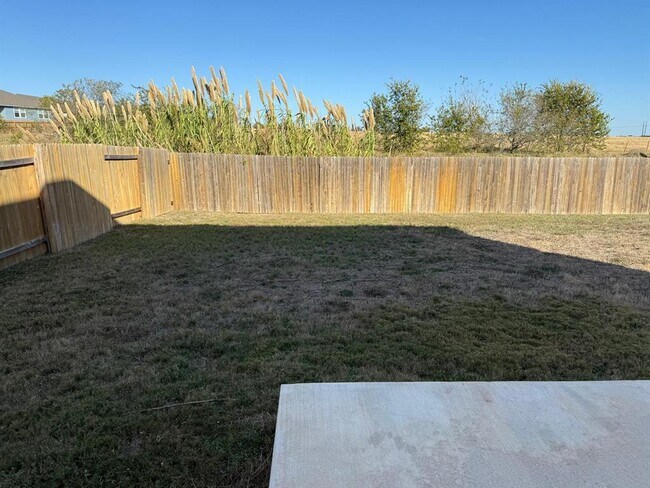 Building Photo - 509 Riverdale Dr