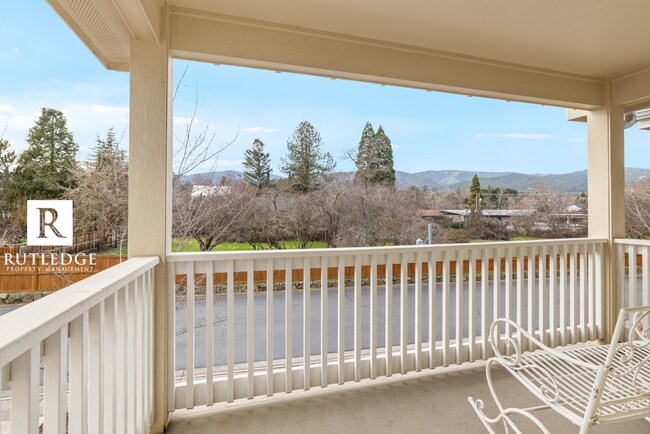 Building Photo - Gorgeous End Unit Townhome in The Heart of Historic Jacksonville!