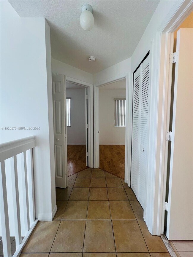 Building Photo - 6202 NW 116 Pl