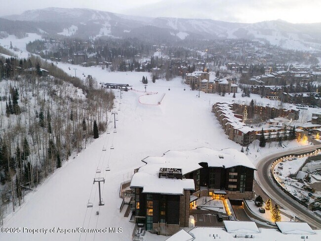 Building Photo - 180 Wood Rd