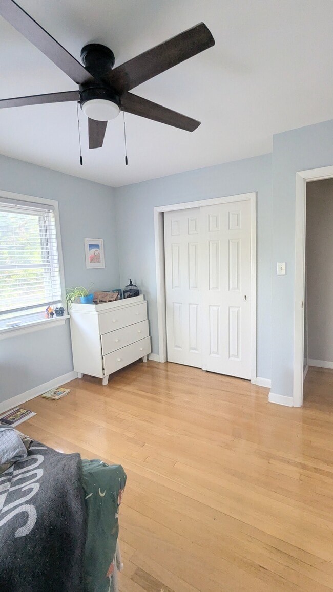 Building Photo - 2343 Penrose Dr