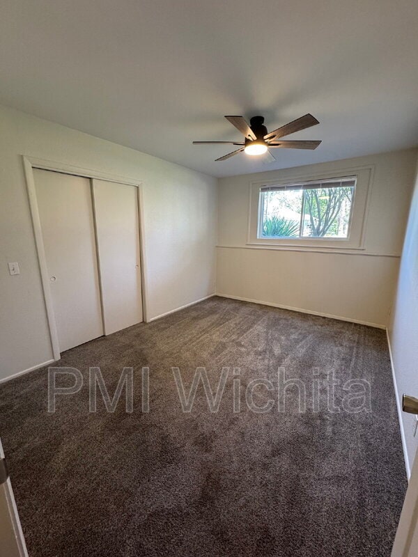 Building Photo - 721 N Dougherty Ave