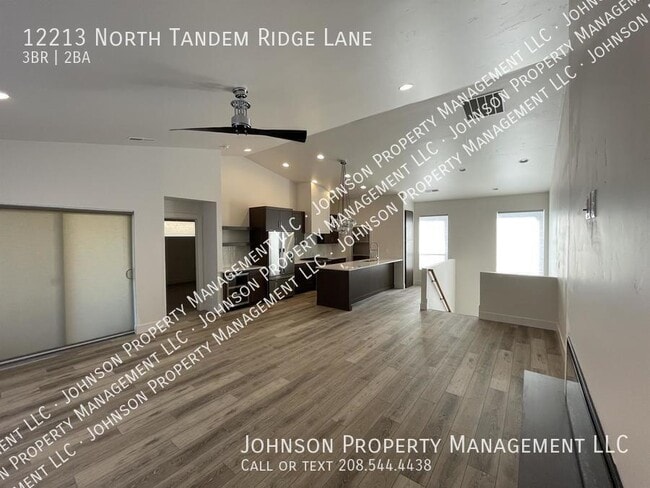 Building Photo - 12213 N Tandem Ridge Ln