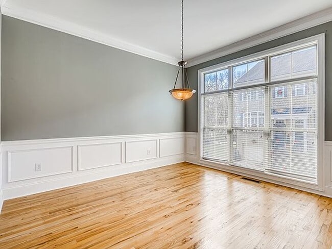Building Photo - 1693 Mosaic Way