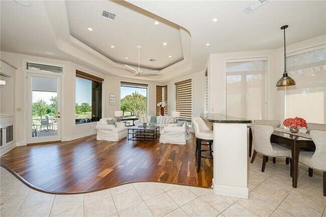Building Photo - 4776 Stonebriar Cir