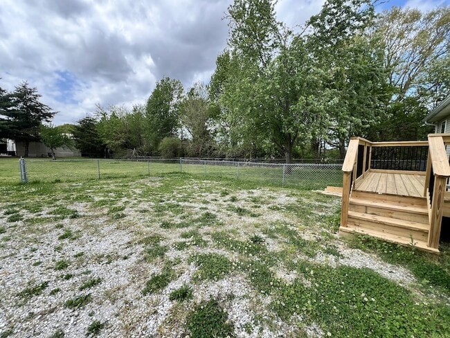 Building Photo - 297 E Carter Rd