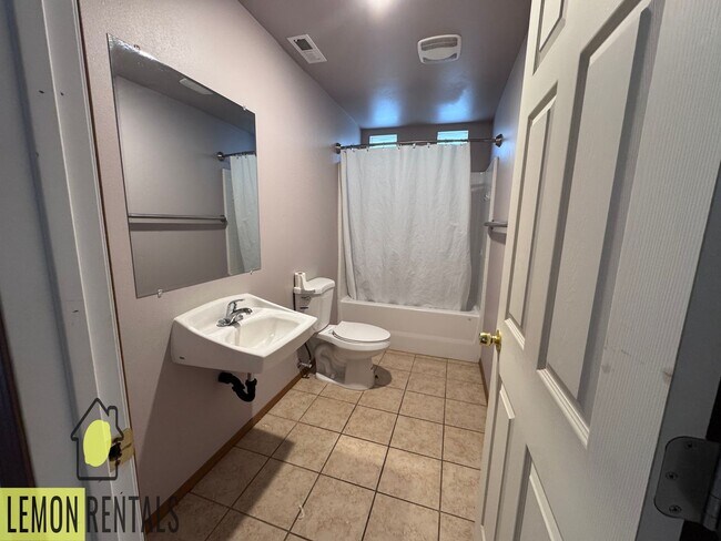 Building Photo - 302 E. "P" St