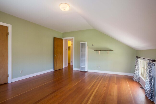 Building Photo - 1119 Tijeras Ave NW