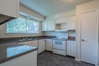 Building Photo - 8314 Poplar Ridge Ln