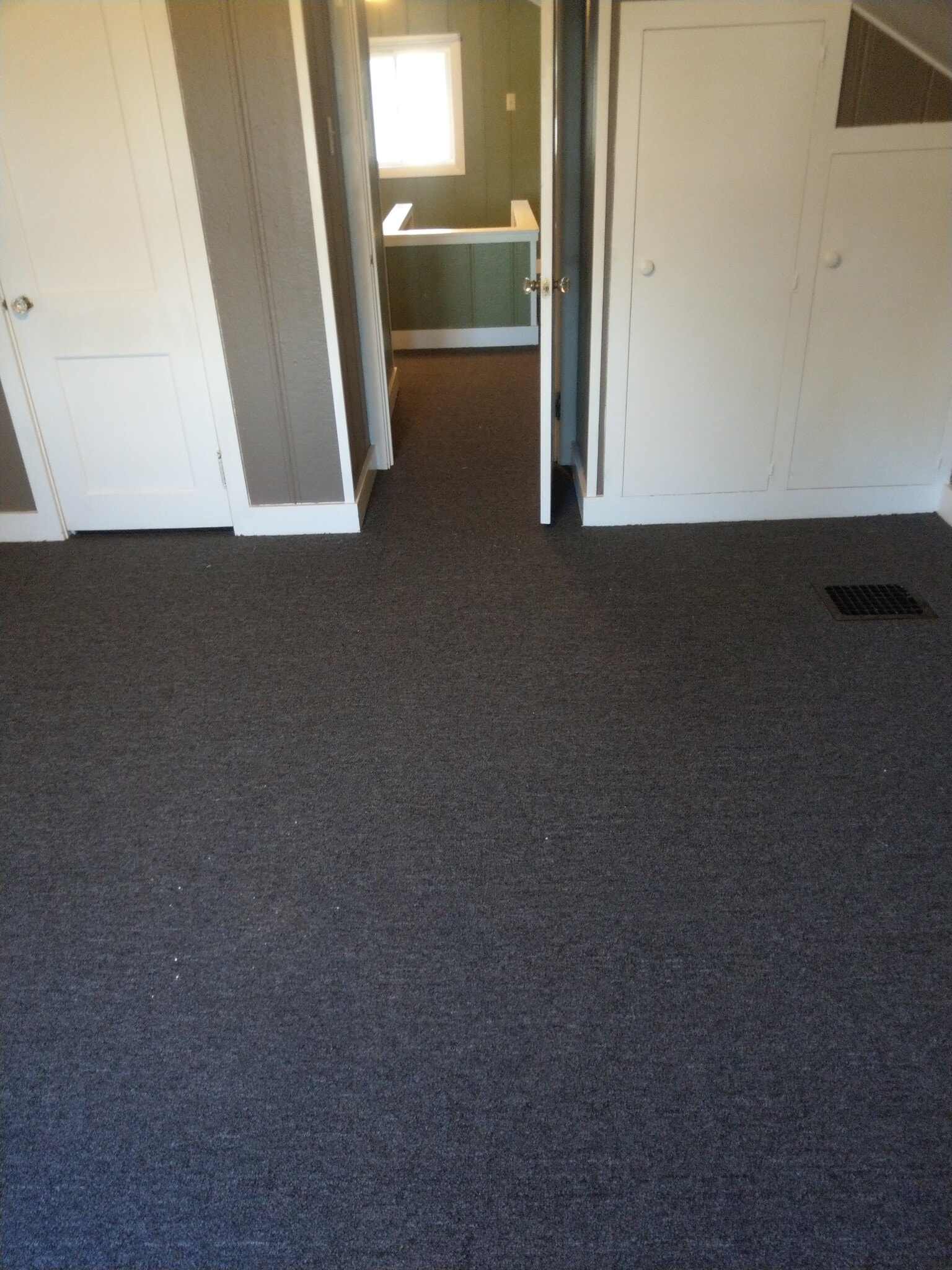 upstairs bedroom - 608 W Church St