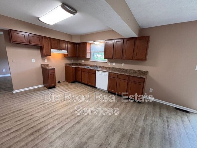 Building Photo - 3312 Burgoyne Dr