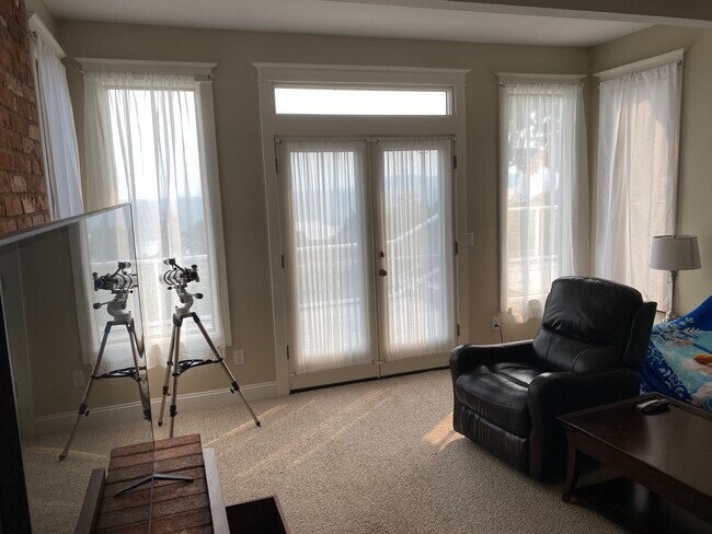 Building Photo - 4628 175th Ave SE