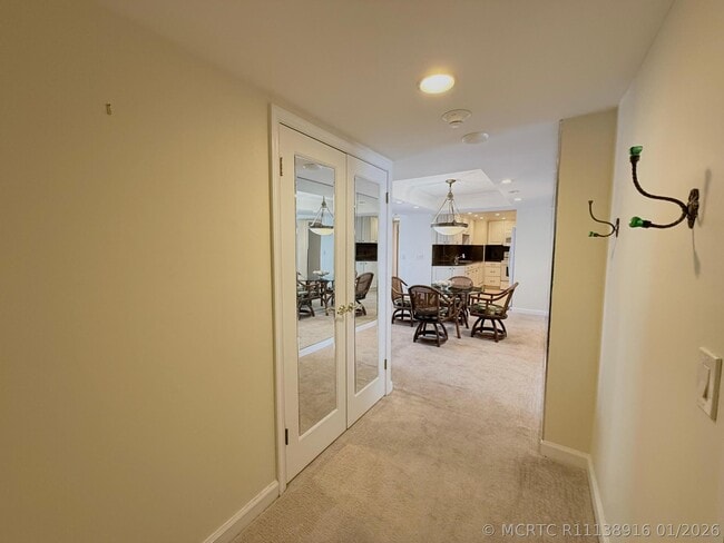 Building Photo - 5600 N Flagler Dr