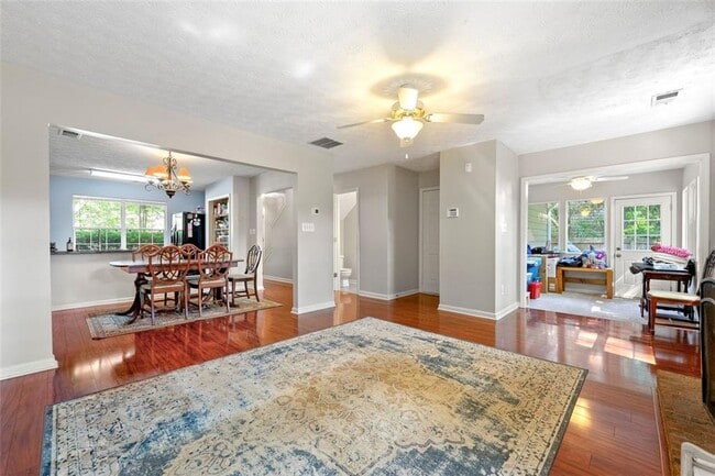 Building Photo - 4295 Cabretta Dr