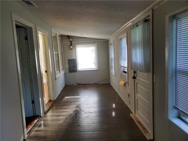 Building Photo - 17386 E Park Ave