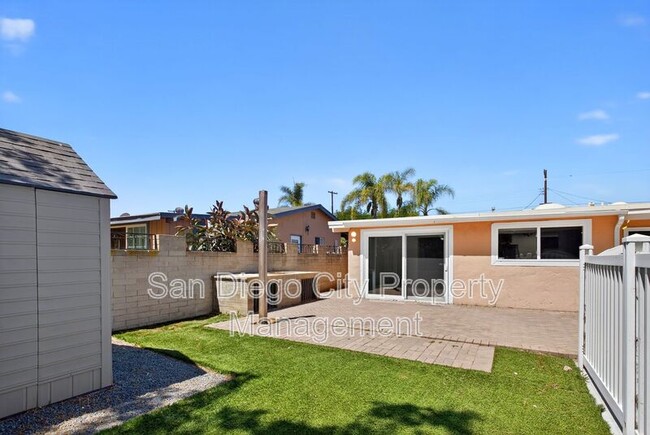 Building Photo - 2363 Judson St