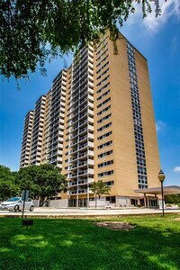 Building Photo - 3883 Turtle Creek Blvd