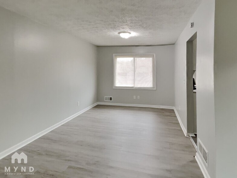 Building Photo - 7313 Penland Dr