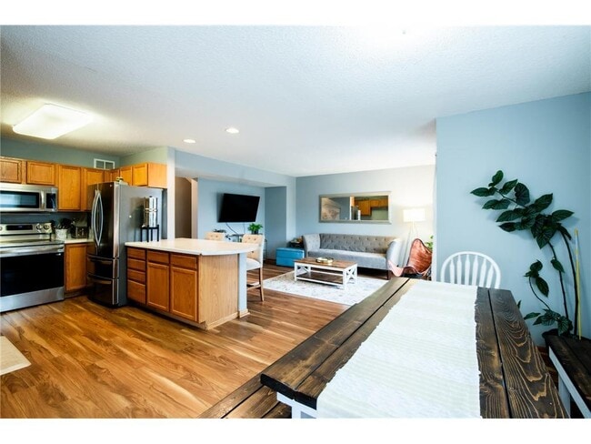 Building Photo - 5724 4th St NE