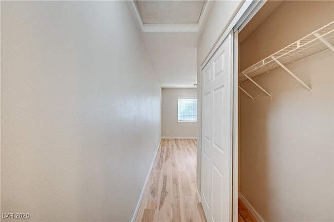 Building Photo - 10164 Tree Bark St