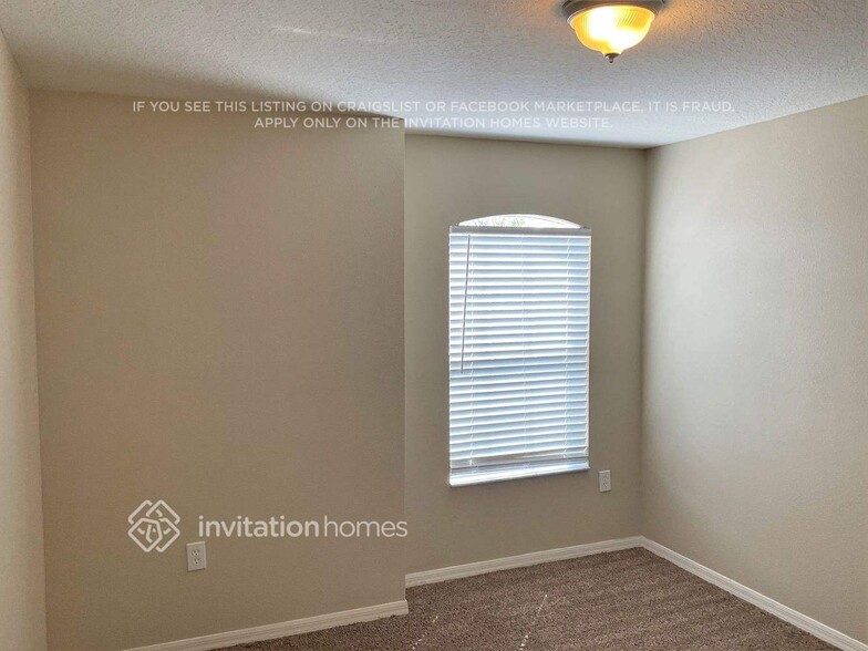 Building Photo - 1112 Sophia Blvd