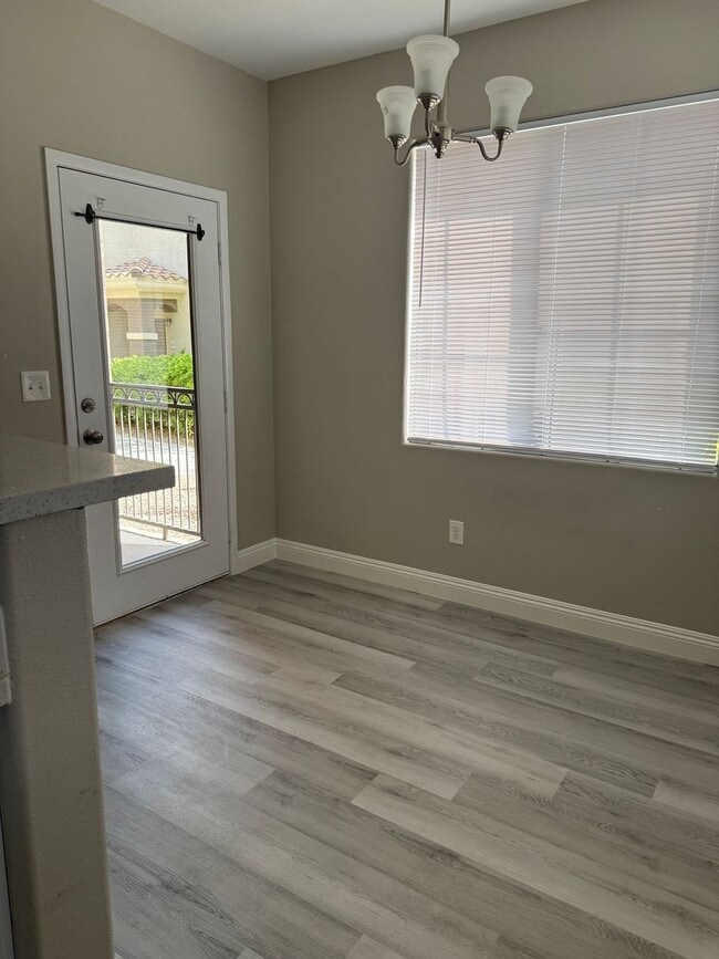 Building Photo - 2BD/2BATH CONDO