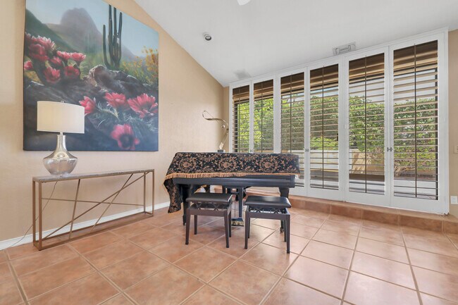 Building Photo - 72816 Mesa View Dr