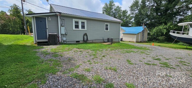 Building Photo - 168 Goodman Rd