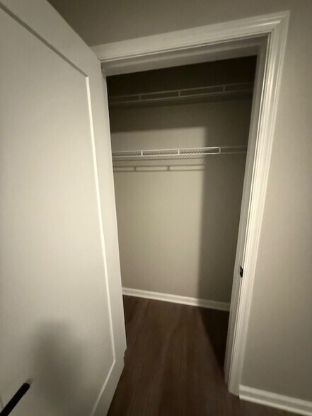 Building Photo - 1504 Ewing Pk Lp