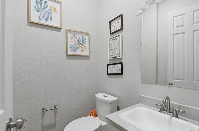 Building Photo - 164 Ave Ventana