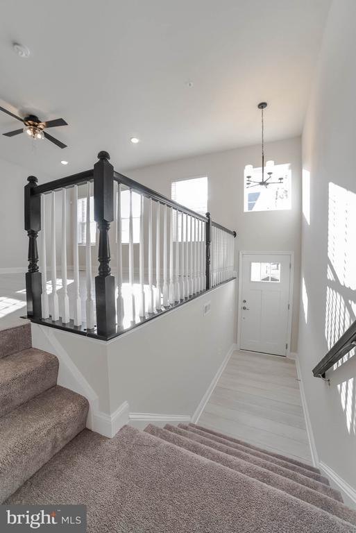 Building Photo - 23861 Myrtle Glen Way