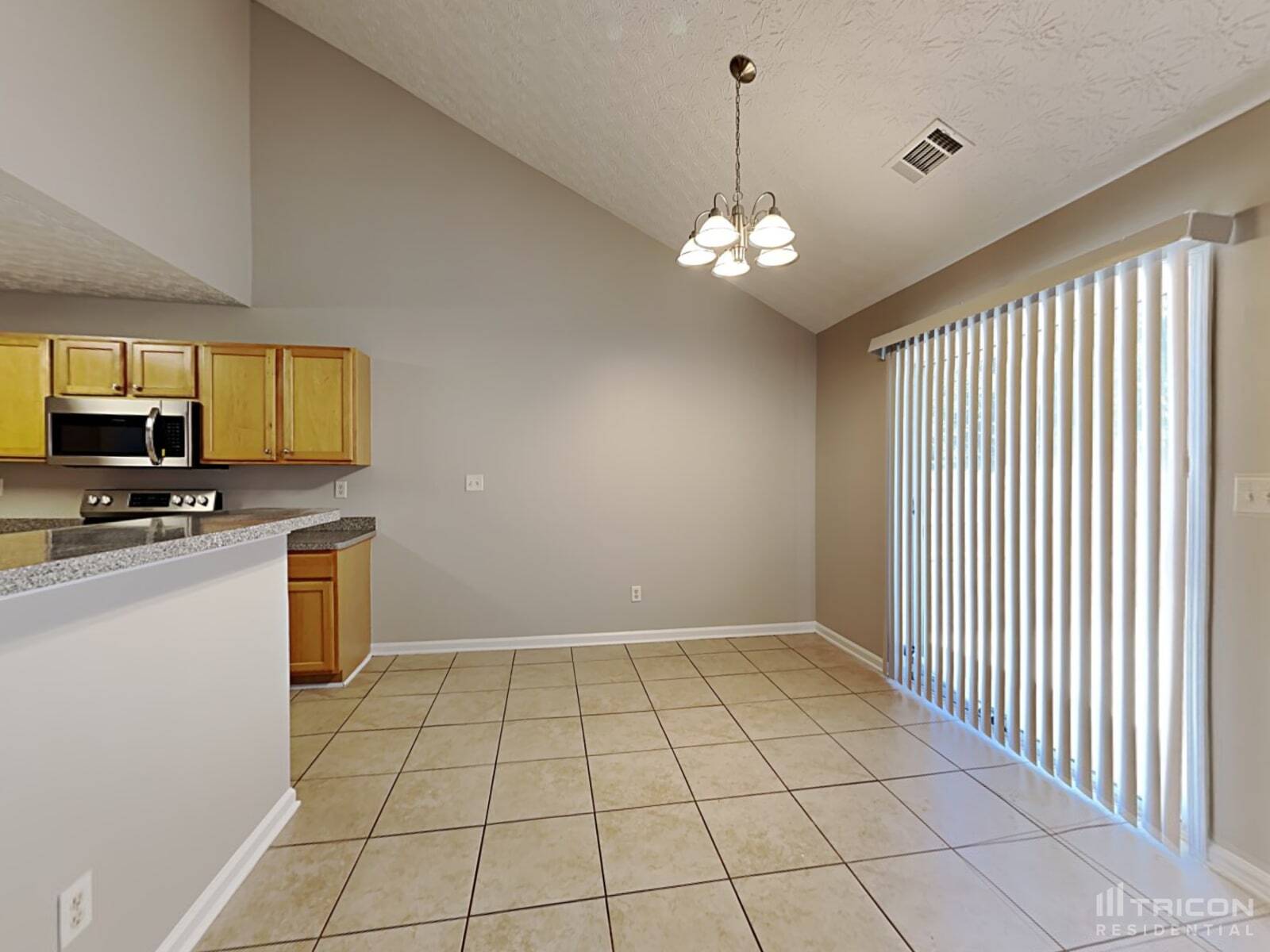 Building Photo - 3337 Coach House Ct