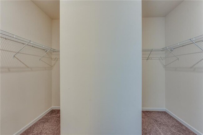 Building Photo - 5317 Burrus Ln