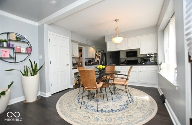 Building Photo - 7015 Keston Cir