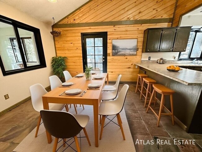 Building Photo - 1309 Browning Ave