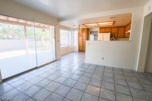 Building Photo - 7429 Parnell Ave