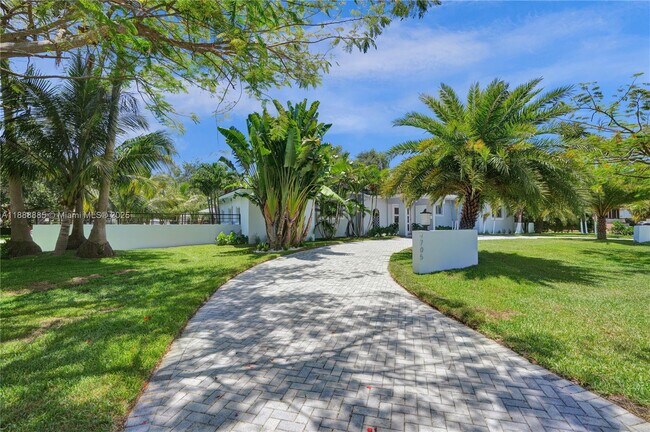 Building Photo - 4705 Granada Blvd