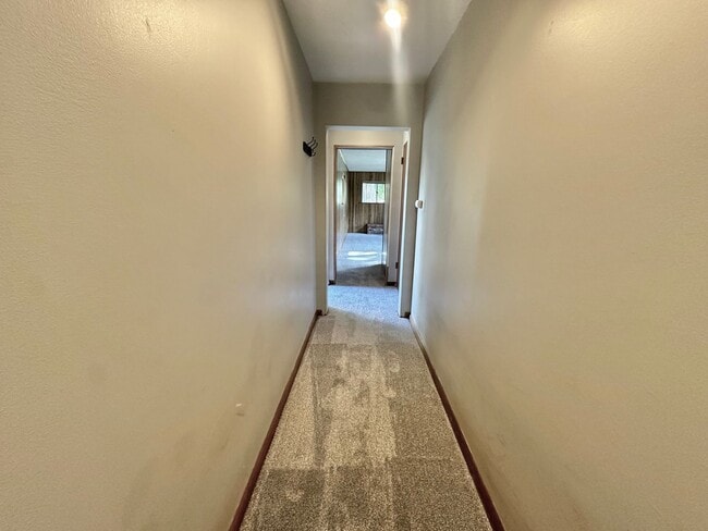 Building Photo - North Mercer Island Home .  First Hill