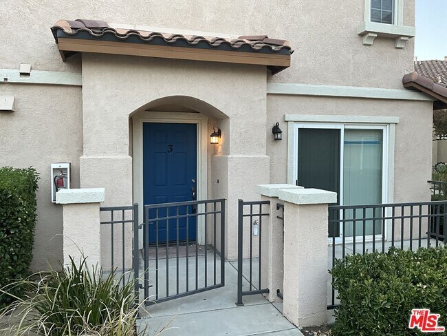 Building Photo - 15633 Lasselle St