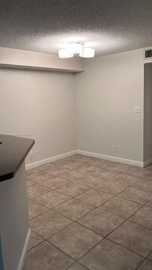 Building Photo - 7640 Westwood Dr