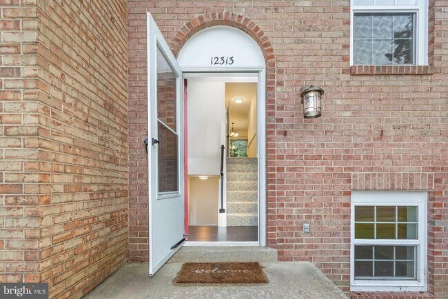 Building Photo - 12313 Cinnamon St